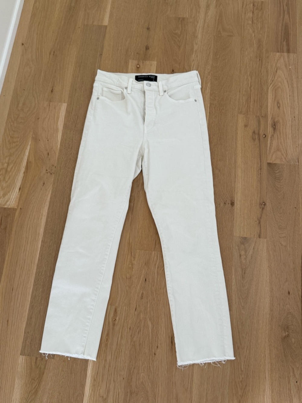 Veronica Beard Ryleigh Slim Straight Jeans